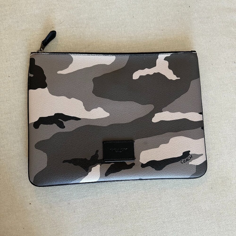 Coach Pouch